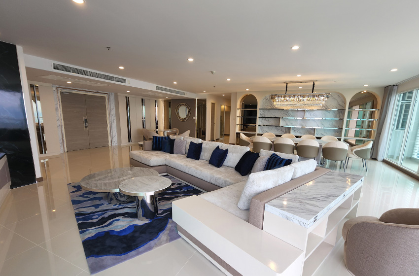 Condominium in Rama 3